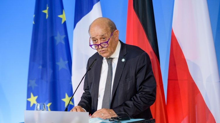 Il ministro degli Affari Esteri francese Jean-Yves Le Drian