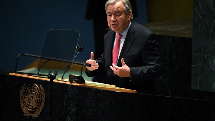 Secretario General de la ONU, Antonio Guterres, pronuncia su discurso.