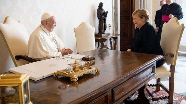 Pope Francis and German Chancellor Angela Merkel holding talks in the Vatican, Oct. 7, 2021. 
