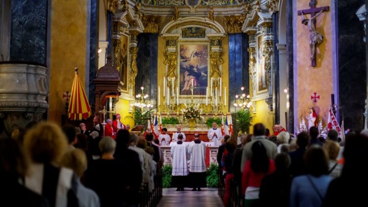 Messe en la cathédrale Sainte-Réparate de Nice, le 10 octobre 2021, à l'occasion de la fête de la jeune martyre, qui est aussi patronne de la ville de Nice et du diocèse. 