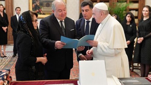 Папа встретился с президентом Армении