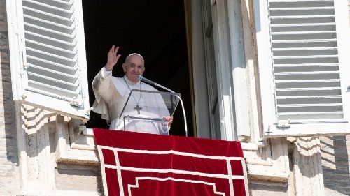 Ángelus del Papa: "Pidamos todo a Jesús rezando con la fe del ciego Bartimeo"