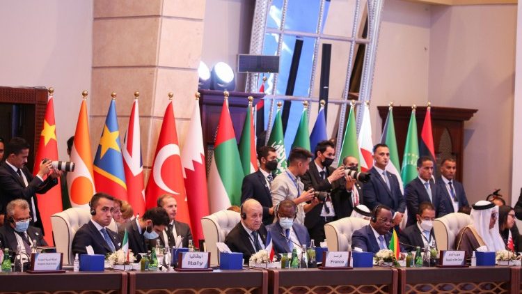 La conferenza sulla stabilizzazione della Libia si è svolta due mesi prima delle elezioni nel Paese (Reuters/Hazem Ahmed)