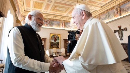 El Papa recibe al Primer Ministro indio, Narendra Modi