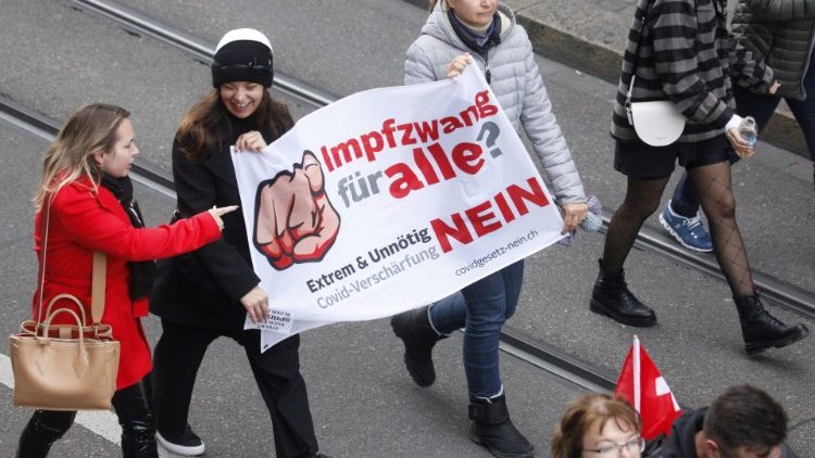 Unerlaubte Demo gegen Impfzwang in Zürich/Schweiz, Ende Oktober