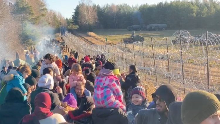 Migrantes en la frontera entre Polonia y Bielorusia