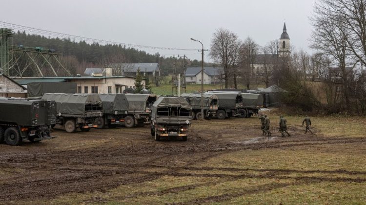 Polnisches Militär am Freitag an der Grenze zu Belarus