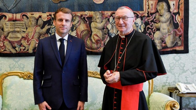 Macron mit Kardinal Parolin