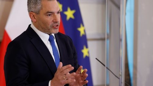 Österreich: „Neuer Regierung gebührt Respekt“
