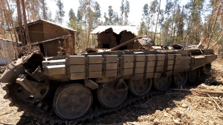 A destoyed tank during the fighting between the Ethiopian forces and the TPLF