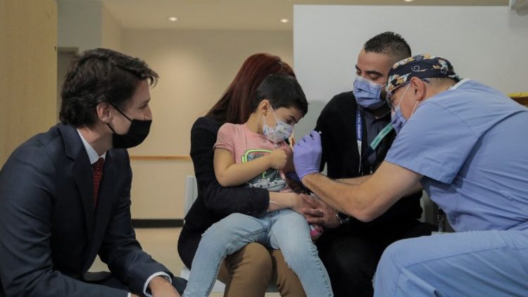 Kanadas Premierminister Justin Trudeau besucht eine Impfklinik für Kinder in Scarborough