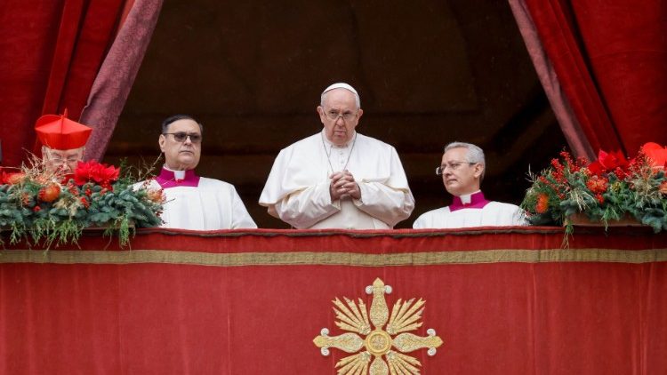 Папа падчас благаслаўляння Urbi et Orbi