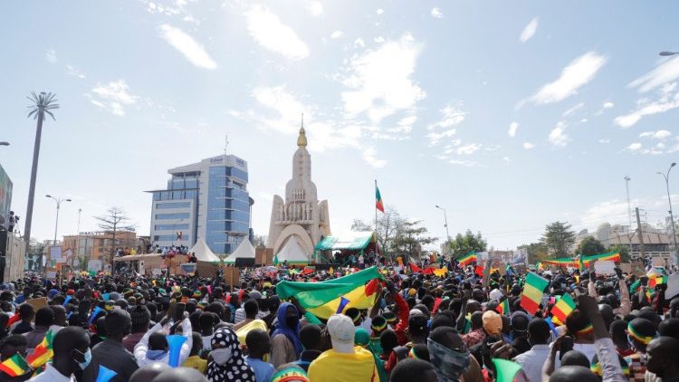 Mali: manifestazione a Bamako (Reuters)