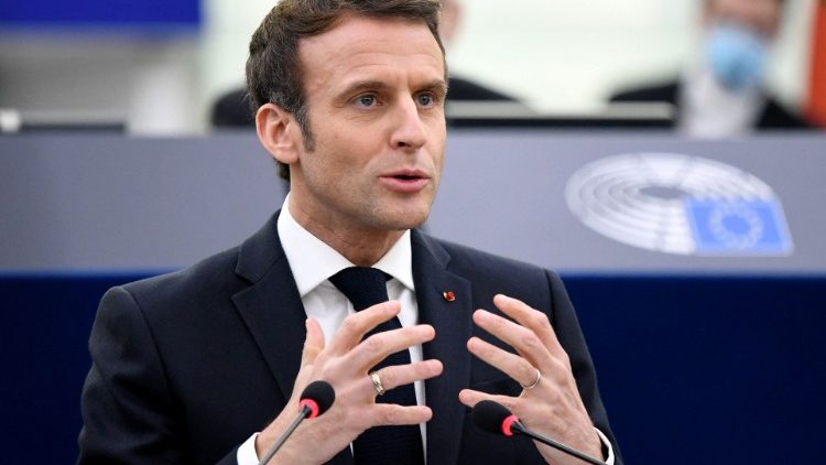 Il presidente francese Emmanuel Macron nel suo intervento a Strasburgo (Bertrand Guay/Reuters)