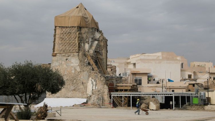 Il minareto di Al Nuri a Mosul sarà ricostruito a partire dal mese prossimo grazie ai fondi dell'Unesco