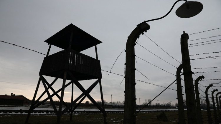 Campo de extermínio de Auschwitz