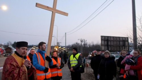 Ukraine: Theologen weltweit fordern Druck auf Kreml 