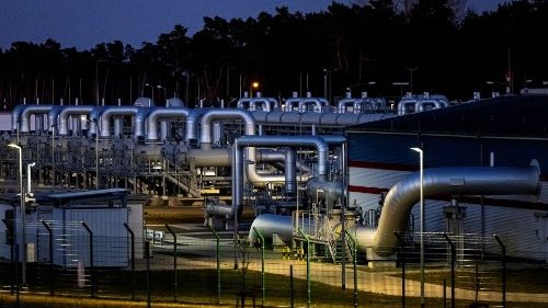 La guerra del gas: Gazprom chiude i rubinetti, prezzi alle stelle