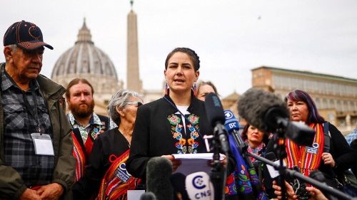 Kanadas urbefolkningar i Vatikanen: "Påven hörde vår smärta"