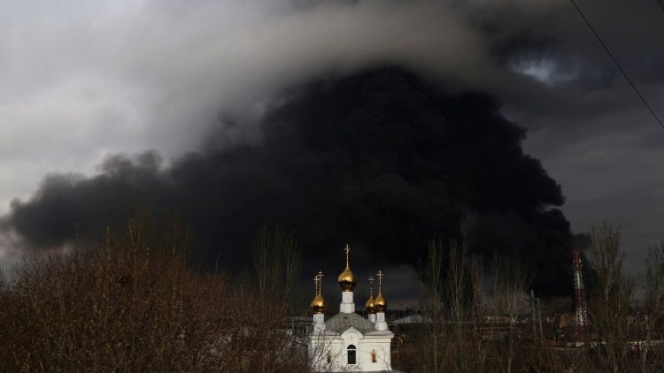 Gaisro dūmų debesis Odesos srityje aptemdė dangų