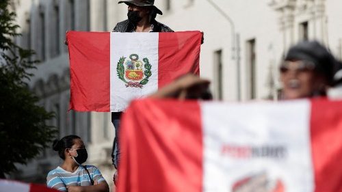 Le Pérou, toujours plus divisé