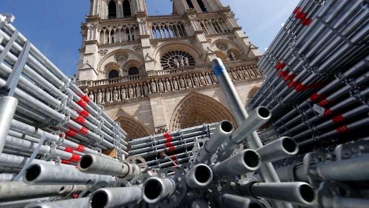 Die 2019 bei einem Brand teilweise zerstörte Kathedrale Notre-Dame