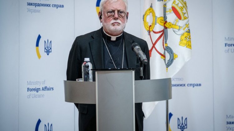 Архиєпископ Ґаллаґер під час візиту до Києва 20 травня 2022