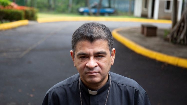 Nikaragua: nalot policji na rezydencję bp. Rolando Álvareza