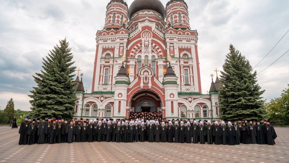 Branch of Ukraine's Orthodox Church breaks ties with Russian church over the invasion, in Kyiv