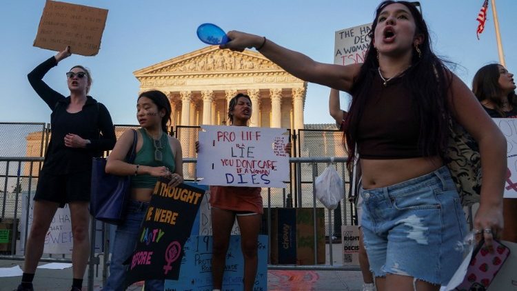 Abtreibungs-Befürworter demonstrieren am Samstag vor dem Obersten Gericht der USA