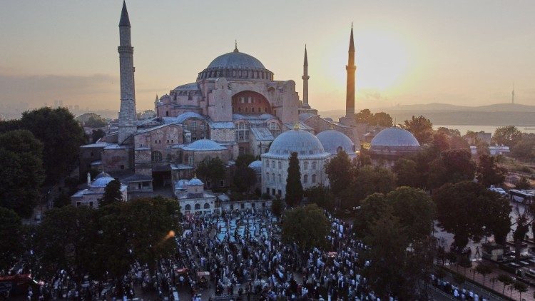 Przekształcenie Hagia Sophia przyspieszyło proces niszczenia w bazyliki