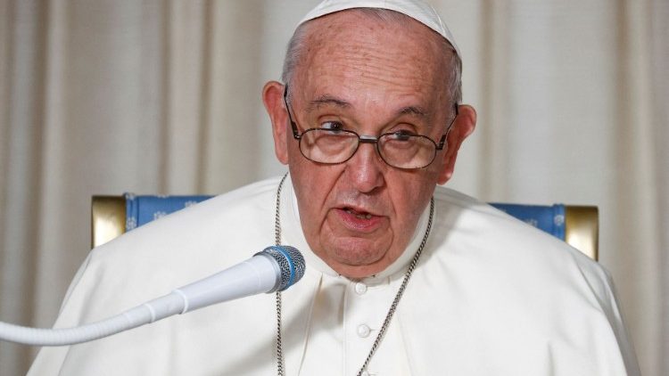 Pápežov prejav pri stretnutí (foto: Reuters)