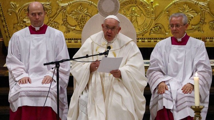 Papst Franziskus bei der Messe am Donnerstagvormittag (Ortszeit) im Nationalheiligtum „Sainte Anne de Beaupré"