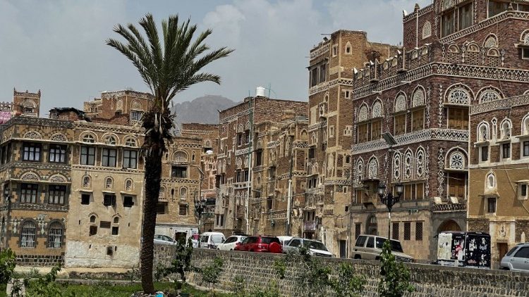 مقابلة مع السفير الإيطالي السابق في صنعاء