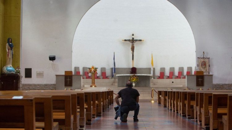La policía de Nicaragua prohíbe una procesión católica en el marco de los ataques contra la Iglesia