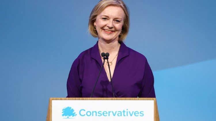Liz Truss è la nuova leader del partito conservatore  britannico e primo ministro del Regno Unito