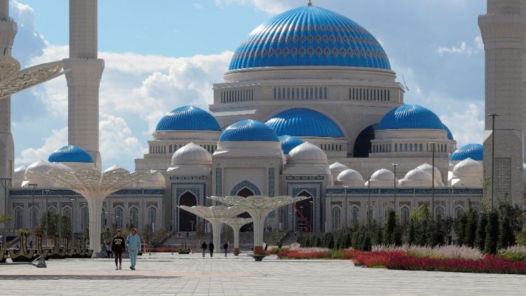  La mezquita de Nursultán