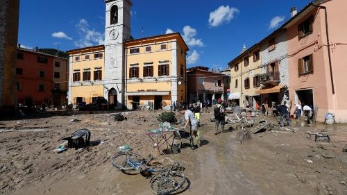 Salgono a undici le vittime dell'alluvione nelle Marche. Zuppi: il dolore non sia invano