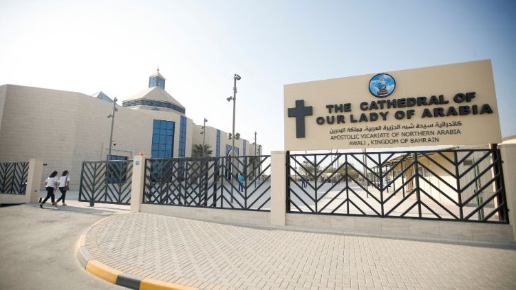 Arabijos Dievo Motinos katedra Avalyje popiežius susitiks su Bahreino kunigais, vienuoliais, seminaristais ir katechetais