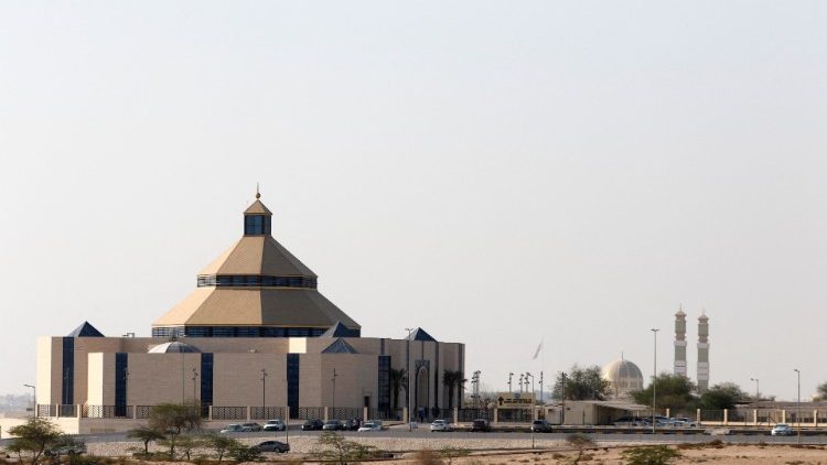 Kanisa Kuu la Mama Yetu wa Arabia huko Awali,Bahrain