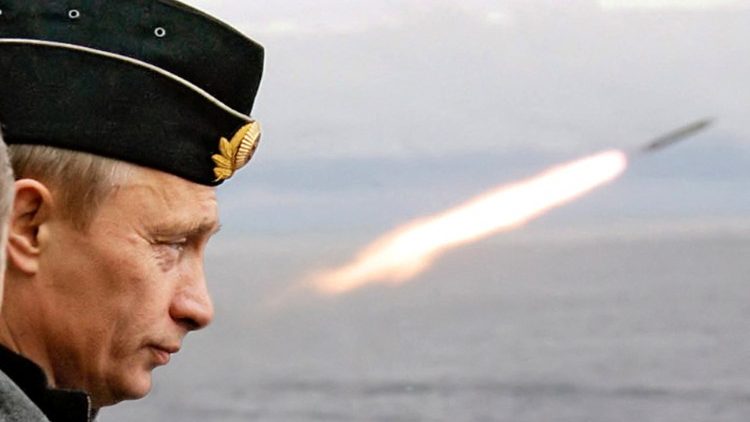 Russlands Präsident Wladimir Putin 2005 bei einem Raketenstart