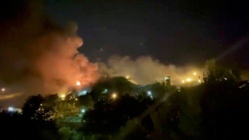 Iran, sommossa e fiamme nel carcere di Evin