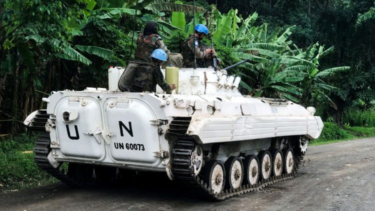 Ein Fahrzeug der MONUSCO-Friedensmission im Kongo