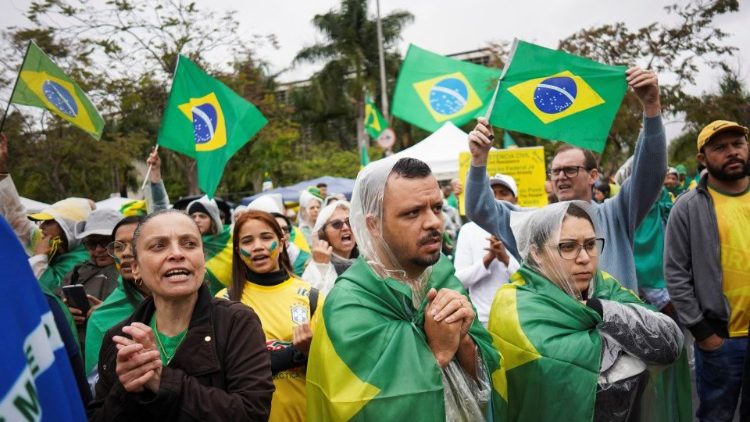 Wybory w Brazylii mocno spolaryzowały społeczeństwo; protest w São Paulo, 2 listopada 2022
