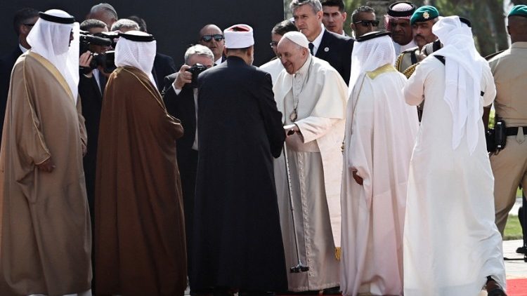 Папа падчас візіту ў Бахрэйн. Ілюстрацыйнае фота