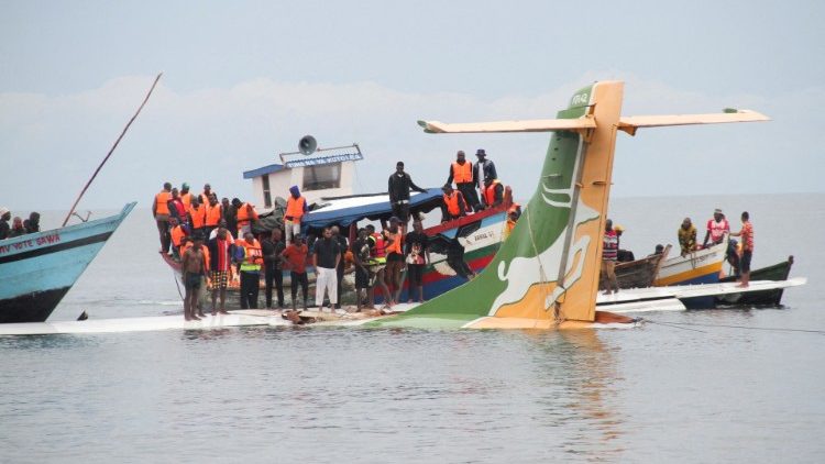 Papież: telegram po katastrofie samolotu w Tanzanii