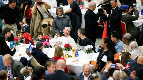 El almuerzo del Papa Francisco con los pobres