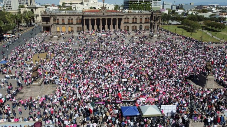 Manifestações contra a reforma eleitoral em Monterrey