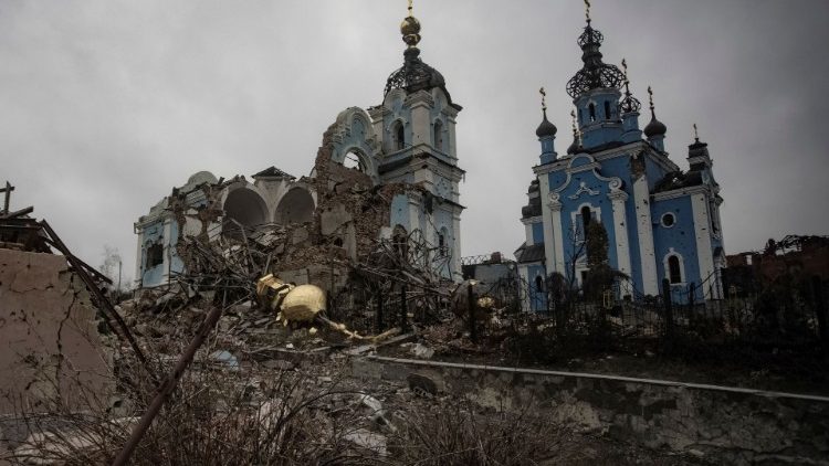Zniszczony kościół prawosławny w będącej obecnie pod kontrolą ukraińską miejscowości Bohorodyczne w obwodzie donieckim, 8 grudnia 2022
