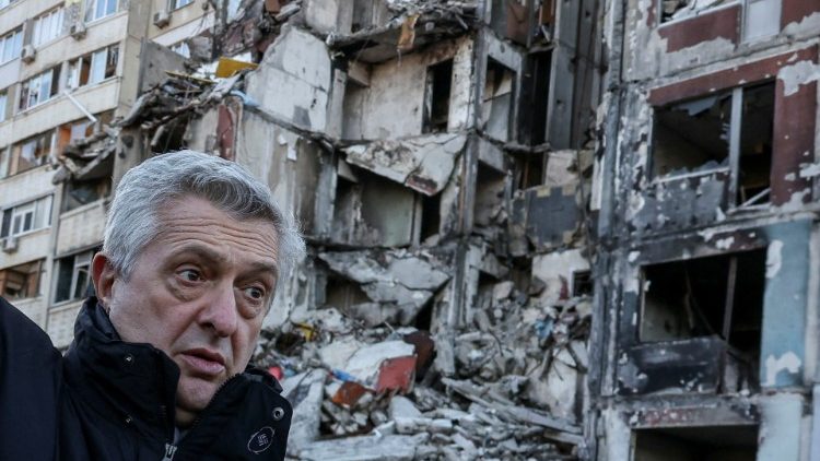 Grandi visits Saltivka in Kharkiv, Ukraine
